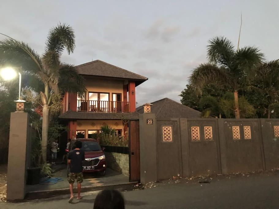 Villa Kenanga in Meninting Mataram Exteriör bild