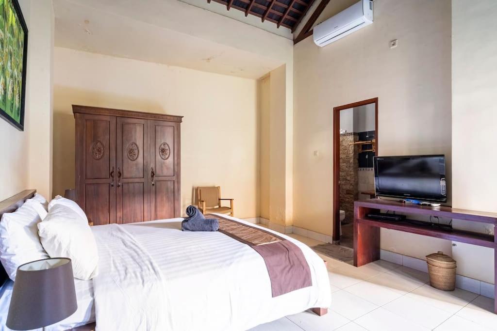 Villa Kenanga in Meninting Mataram Exteriör bild