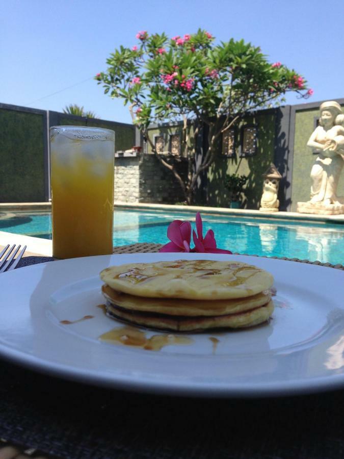 Villa Kenanga in Meninting Mataram Exteriör bild